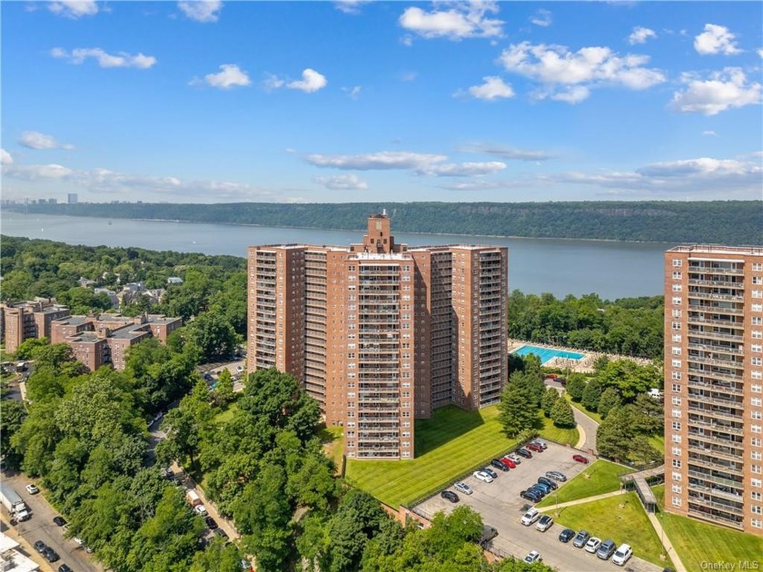 Experience effortless homeownership at Skyview on the Hudson! - Beach Home for sale in Bronx, New York on Beachhouse.com