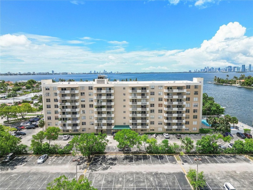 Beautiful Views Of The Bay From The 1 Bed 1 Bath Penthouse In - Beach Condo for sale in North Bay Village, Florida on Beachhouse.com