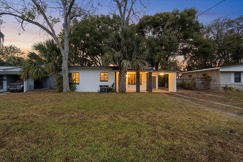 This delightful property spans 880 sq ft, featuring two cozy - Beach Home for sale in Jacksonville, Florida on Beachhouse.com