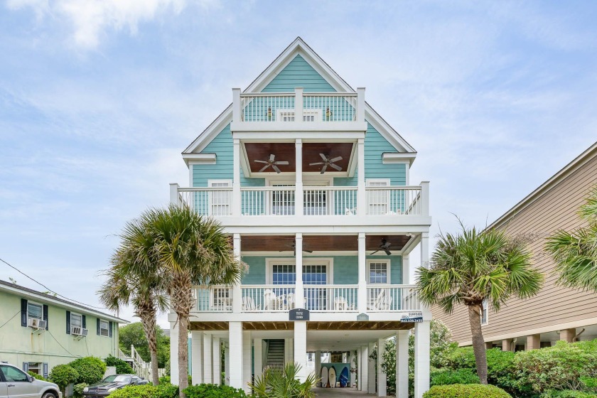 This is what you have been looking for! This fully renovated - Beach Home for sale in Garden City Beach, South Carolina on Beachhouse.com