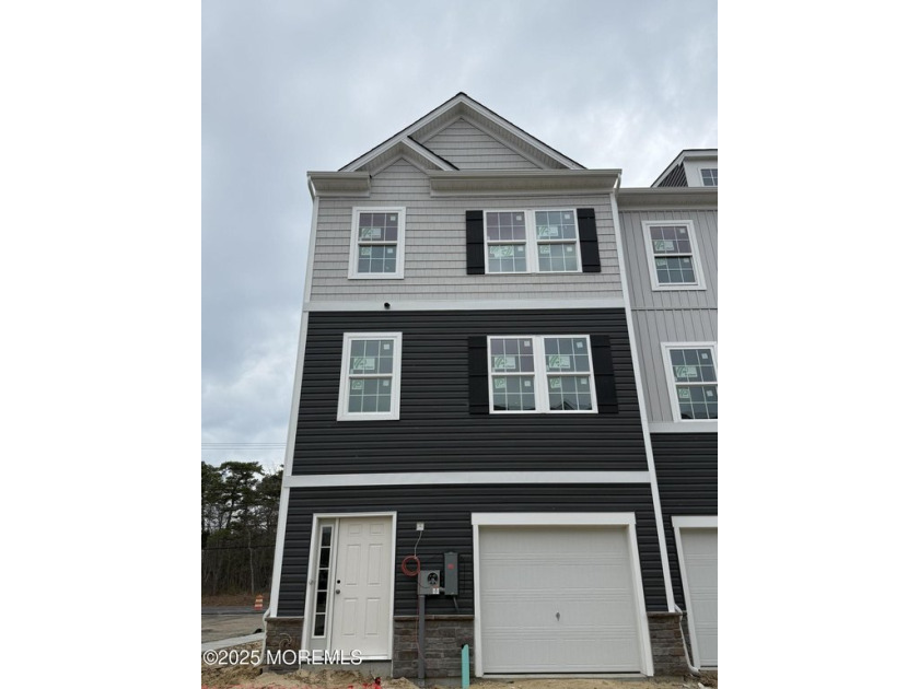 NOW SELLING END HOME FOR A JUNE 2025 MOVE IN! Experience the - Beach Home for sale in Waretown, New Jersey on Beachhouse.com