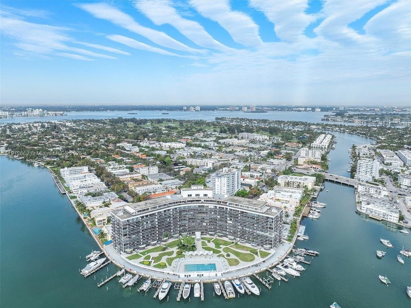 Exceptional opportunity at the iconic King Cole in Miami Beach - Beach Condo for sale in Miami Beach, Florida on Beachhouse.com