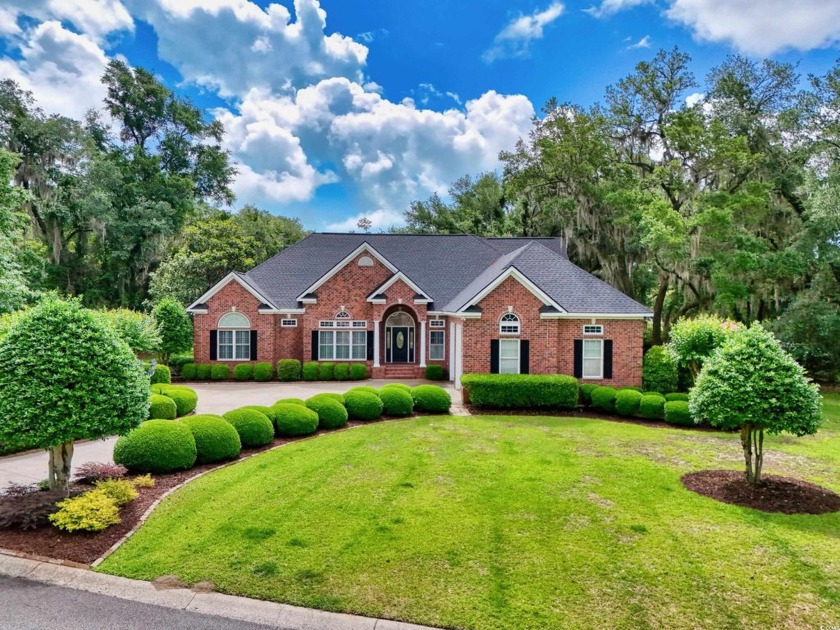Welcome to 423 Chapman Loop, a lovely traditional home located - Beach Home for sale in Pawleys Island, South Carolina on Beachhouse.com