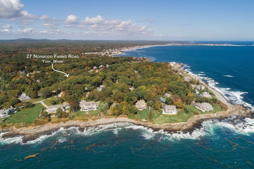 Step into this welcoming year-round home, perfectly nestled in - Beach Home for sale in York, Maine on Beachhouse.com