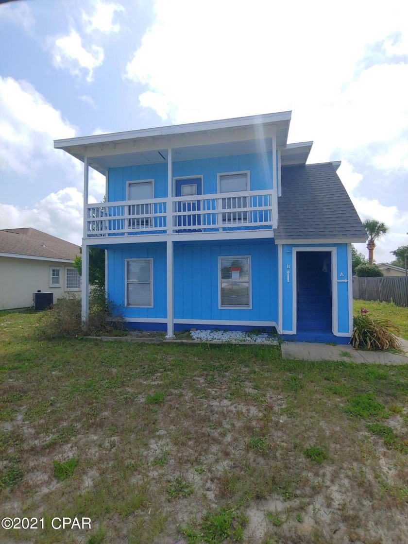 Investor Alert! Duplex available in a convenient area of Panama - Beach Home for sale in Panama City Beach, Florida on Beachhouse.com