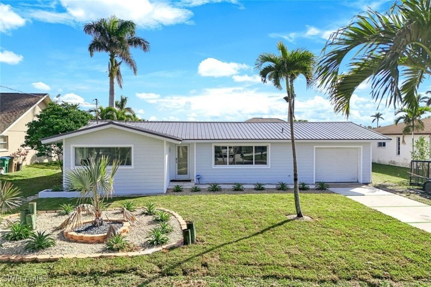 Welcome to one of the nicest remodeled Sailboat Access homes on - Beach Home for sale in Cape Coral, Florida on Beachhouse.com