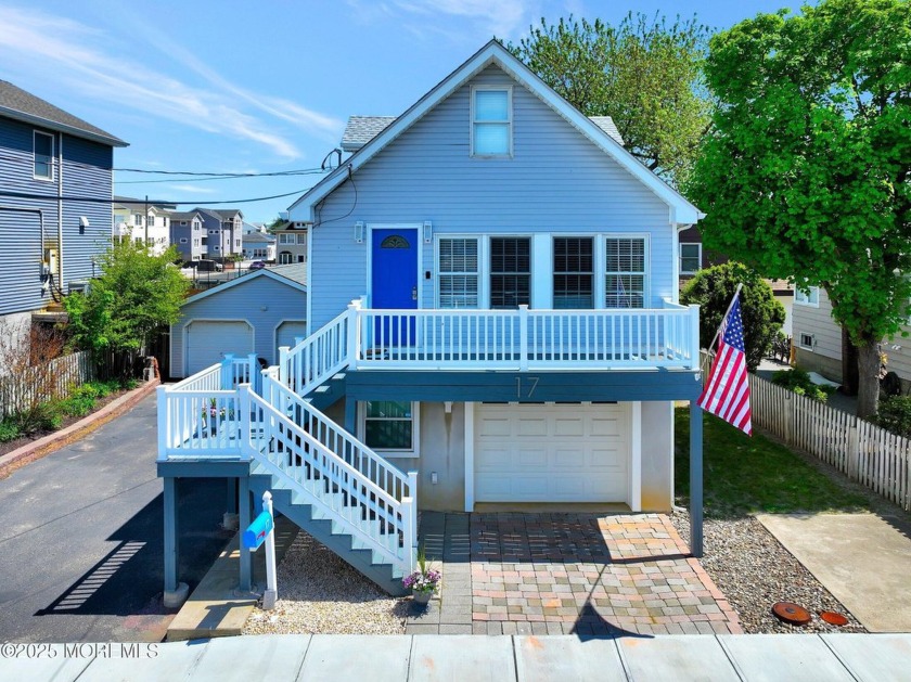 BEACH HOUSE!! Be on vacation year-round in this lovely - Beach Home for sale in Highlands, New Jersey on Beachhouse.com