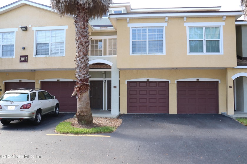 Beautifully appointed 3BR/2BA condo with attached 1 car garage - Beach Condo for sale in St Augustine, Florida on Beachhouse.com