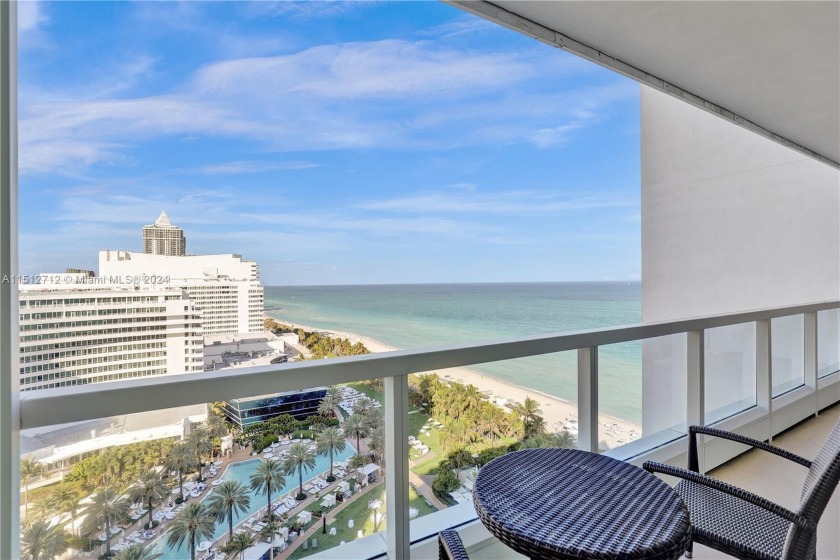 BEAUTIFUL 1/1,5 BEDROOM AT WORLD FAMOUS FONTAINEBLEAU RESORT - Beach Condo for sale in Miami Beach, Florida on Beachhouse.com