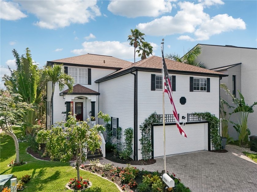 Priced to sell, this direct Gulf Access home with a private boat - Beach Home for sale in Fort Myers, Florida on Beachhouse.com