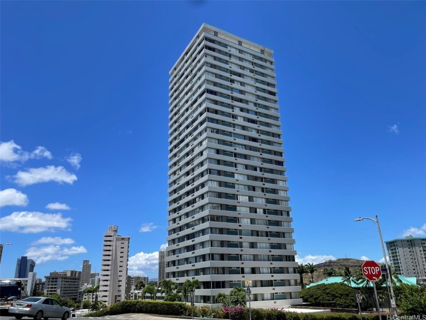 Five Regents caters to a diverse range of residents, all drawn - Beach Condo for sale in Honolulu, Hawaii on Beachhouse.com