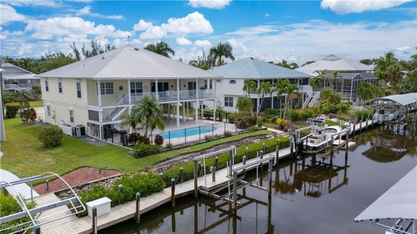 Welcome to A Waterfront Paradise! Discover the ultimate - Beach Home for sale in Bokeelia, Florida on Beachhouse.com