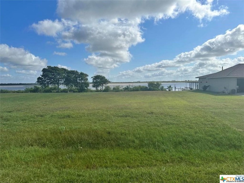 Beautiful waterfront lot located in Blue Heron Subdivision - Beach Lot for sale in Port Lavaca, Texas on Beachhouse.com