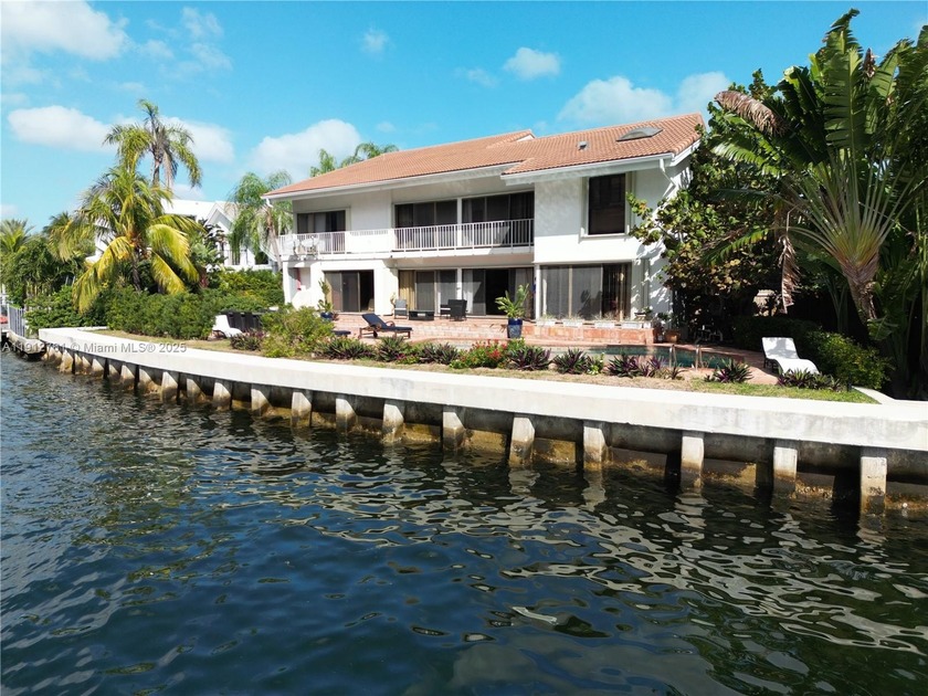 363 Center Island Is a Rare Opportunity, Whether You Move In - Beach Home for sale in Golden Beach, Florida on Beachhouse.com