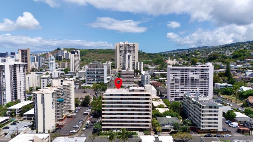 This 1-bedroom, 1-bathroom unit in the heart of Makiki offers - Beach Condo for sale in Honolulu, Hawaii on Beachhouse.com