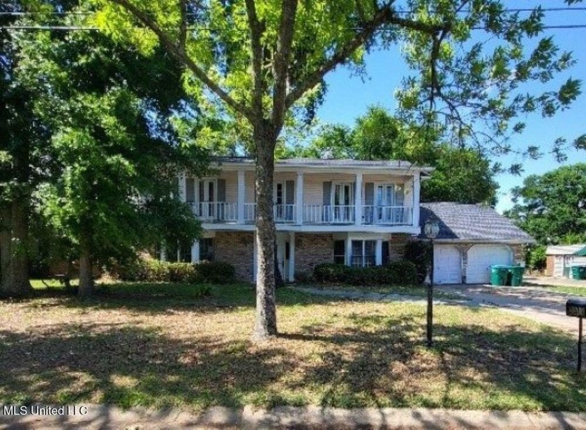 Walk to the beach!!! Are you looking for a LARGE home and a - Beach Home for sale in Gulfport, Mississippi on Beachhouse.com