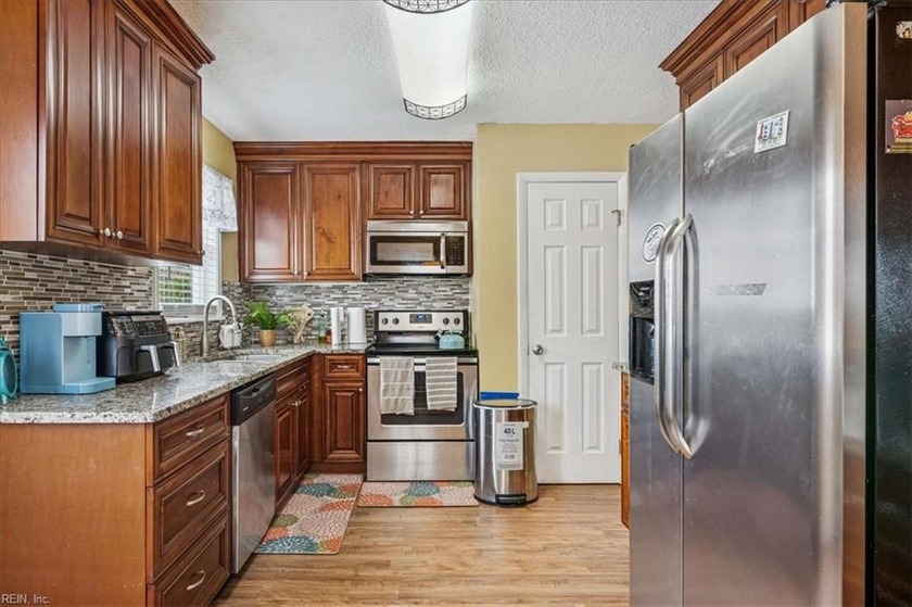 Charming Buckroe Beach Cottage - Your Coastal Retreat Awaits! - Beach Home for sale in Hampton, Virginia on Beachhouse.com