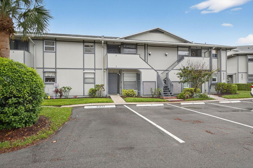 Charming 2BR/2BA home in Pine Croft, Hobe Sound! A fantastic - Beach Condo for sale in Hobe Sound, Florida on Beachhouse.com