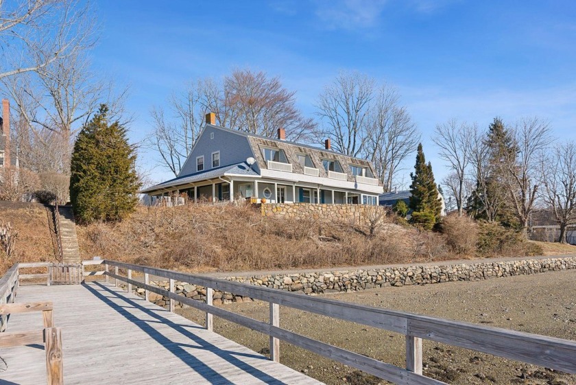 An estate prominently positioned on the banks of the York River - Beach Home for sale in York, Maine on Beachhouse.com