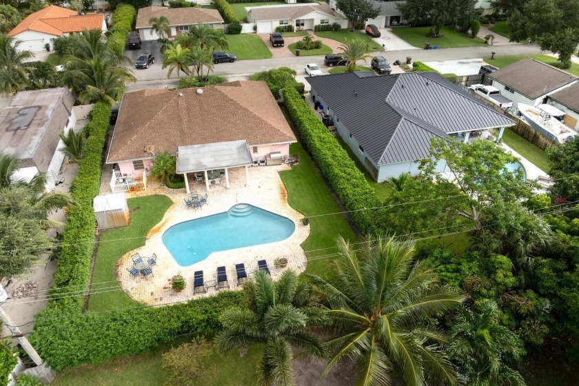 Lake Clarke shores home close to town hall and the boat ramp. 3 - Beach Home for sale in Lake Clarke Shores, Florida on Beachhouse.com