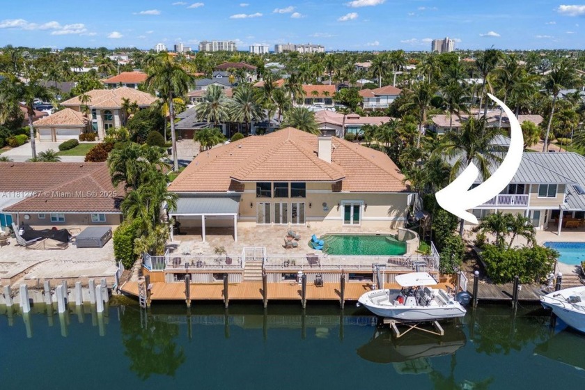 Experience water front  luxury in Venetian Isles with this 4-bed - Beach Home for sale in Lighthouse Point, Florida on Beachhouse.com