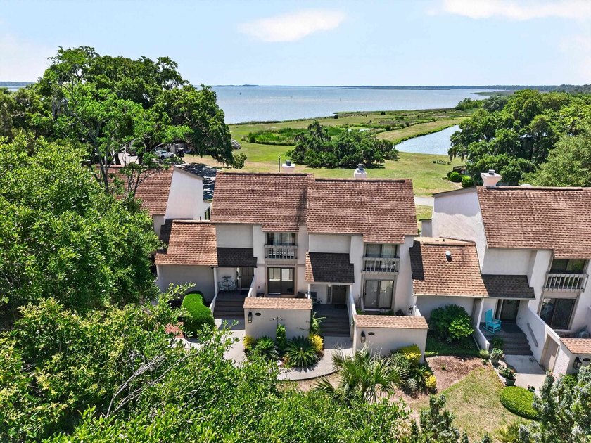 Welcome to this beautifully renovated condo located in the - Beach Condo for sale in Georgetown, South Carolina on Beachhouse.com