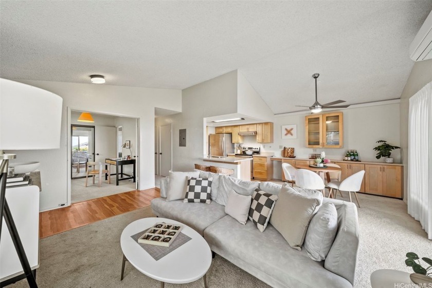 Experience the best of island living in this beautiful single - Beach Condo for sale in Pearl City, Hawaii on Beachhouse.com