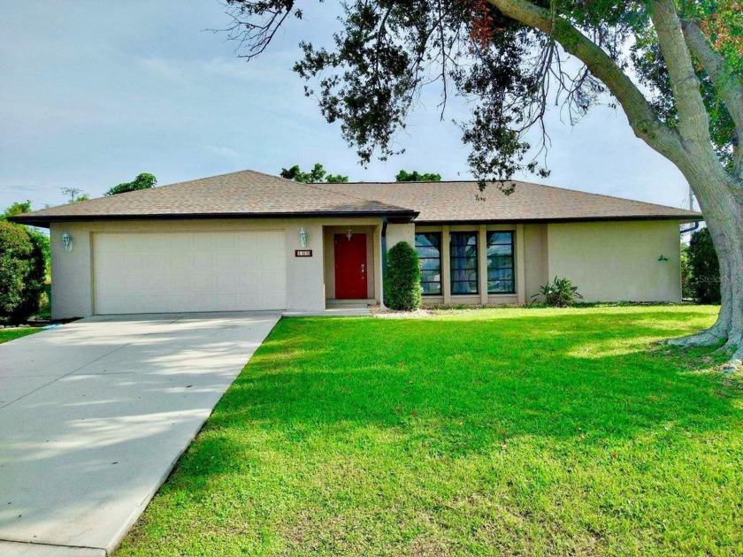 ** BACK ON THE MARKET ** The perfect mix of Character and - Beach Home for sale in Port Charlotte, Florida on Beachhouse.com
