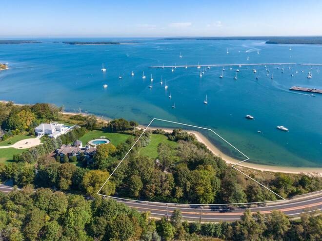 WATERFRONT OPPORTUNITY OF A LIFETIME &quot;Bridge House&quot; is - Beach Home for sale in Sag Harbor, New York on Beachhouse.com