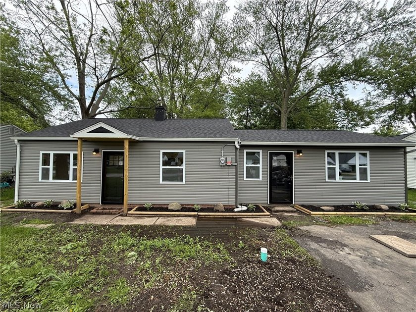Beautifully rehabbed home in the desirable Mentor Headlands area - Beach Home for sale in Mentor, Ohio on Beachhouse.com