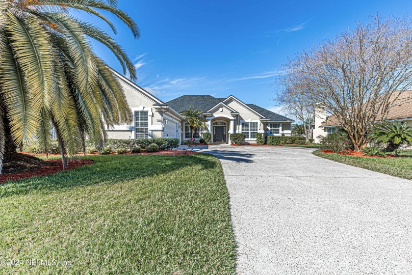 WOW!!! Don't miss this beauty that offers a New Roof, New - Beach Home for sale in Fleming Island, Florida on Beachhouse.com