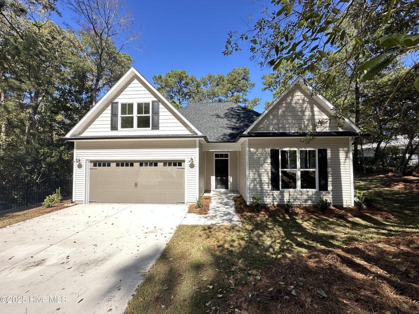 MOVE-IN READY & BRAND NEW! BUILDER INCENTIVES AVAILABLE! Located - Beach Home for sale in Shallotte, North Carolina on Beachhouse.com