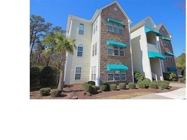 R e s o r t - S t y l e L i v i n g. Just Minutes from the Beach - Beach Condo for sale in Myrtle Beach, South Carolina on Beachhouse.com