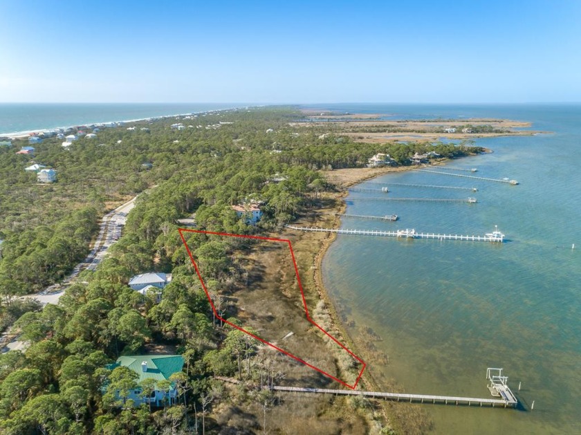 Bayfront Plantation lot with approximately 400' bay-frontage - Beach Lot for sale in St. George Island, Florida on Beachhouse.com