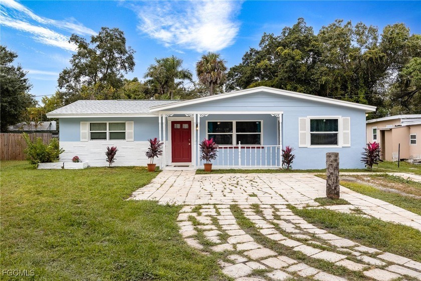 Welcome to 225 Avacado Court - Old Florida Living with a Fresh - Beach Home for sale in Fort Myers, Florida on Beachhouse.com