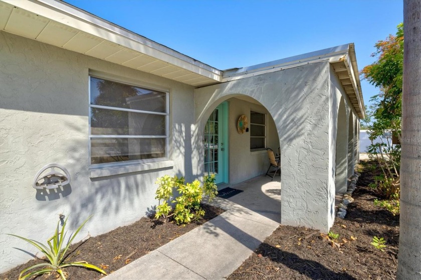 Endless opportunity awaits at this Multi family residence with - Beach Townhome/Townhouse for sale in Sarasota, Florida on Beachhouse.com