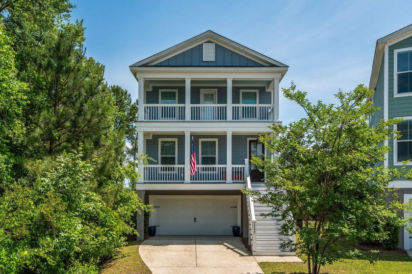 Nestled along the banks of the Wando River, this stunning home - Beach Home for sale in Charleston, South Carolina on Beachhouse.com
