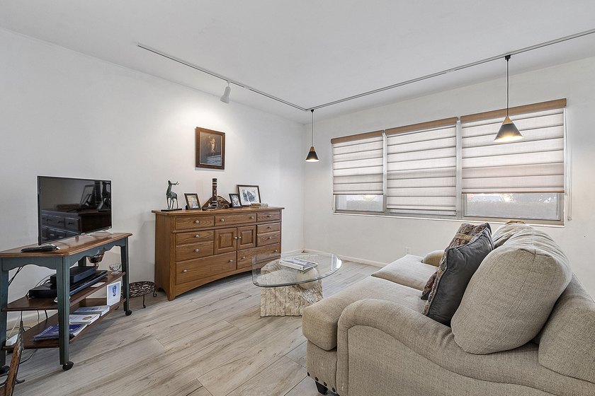 1012 Newport G - Beach Condo for sale in Deerfield Beach, Florida on Beachhouse.com