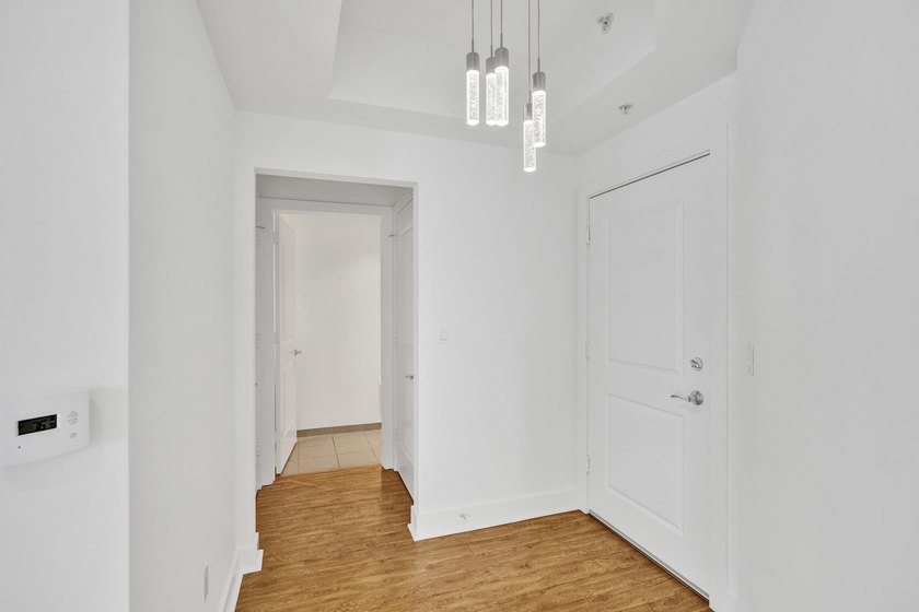 This beautifully recently painted corner unit comes with 2 - Beach Condo for sale in Fort Lauderdale, Florida on Beachhouse.com