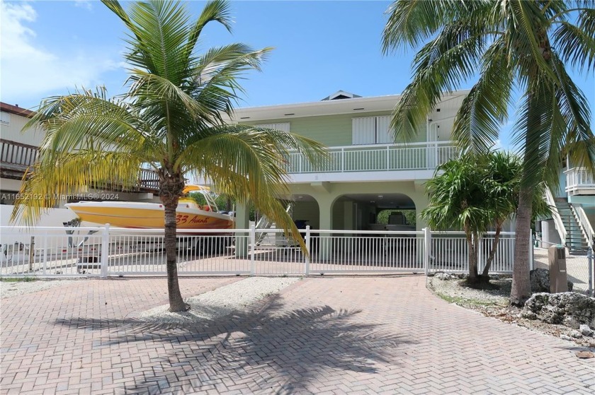 RELAX In this Waterfront Home with  partial Bay View from your - Beach Home for sale in Key Largo, Florida on Beachhouse.com