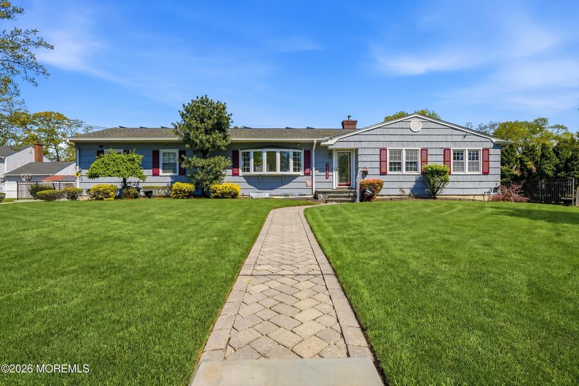 New to the market! Well maintained ranch 3BR (possible 5?) 2.5BA - Beach Home for sale in Oakhurst, New Jersey on Beachhouse.com