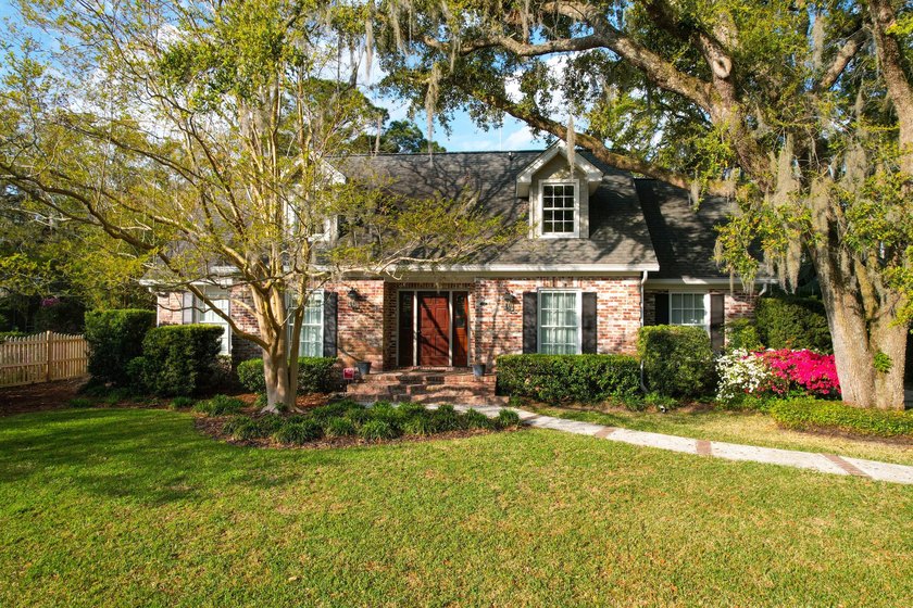 777 Tennant Street is a rare Charleston creekfront home in the - Beach Home for sale in Charleston, South Carolina on Beachhouse.com