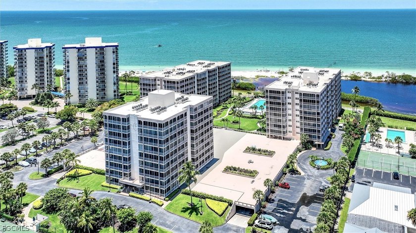 This well-maintained condo has a beautiful Gulf view and - Beach Condo for sale in Fort Myers Beach, Florida on Beachhouse.com
