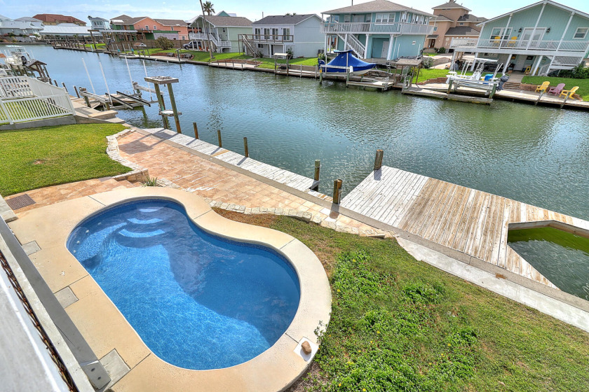 Large 5 bedroom, 3 bath home! Canal front! Private pool! Boat - Beach Vacation Rentals in Aransas Pass, Texas on Beachhouse.com