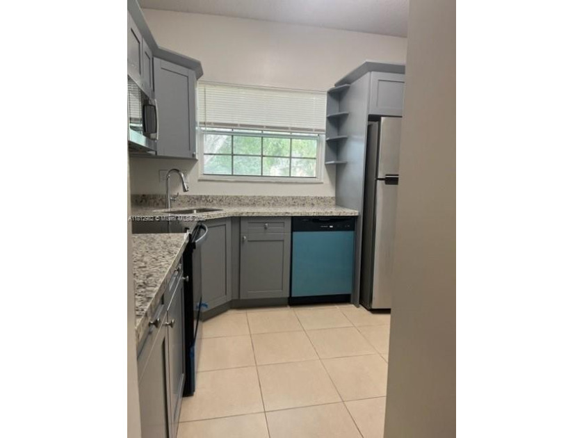 Investor opportunity or call it home!  Nice Condo at Reflections - Beach Condo for sale in Pembroke Pines, Florida on Beachhouse.com