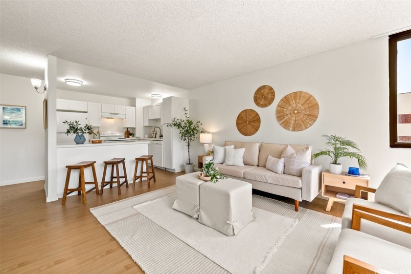 GREAT NEW PRICE! AMAZING VALUE! Located in the ultra-convenient - Beach Condo for sale in Honolulu, Hawaii on Beachhouse.com