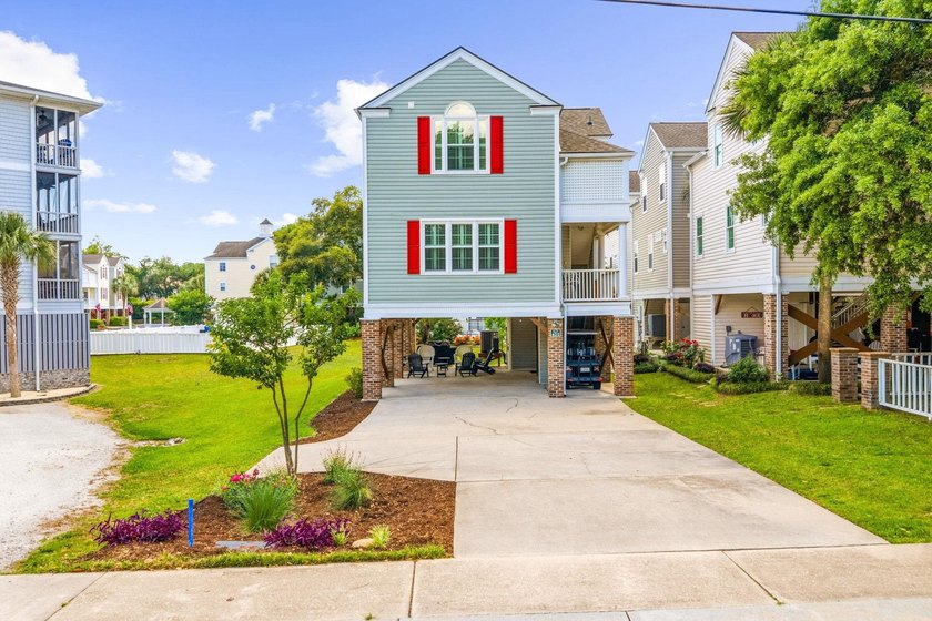 Located in the heart of Surfside Beach just 3 blocks to the - Beach Home for sale in Surfside Beach, South Carolina on Beachhouse.com