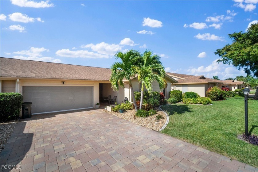 ABSOLUTELY MUST SEE!! 3BR, 2 BA, 2 Car Garage Villa in - Beach Condo for sale in Fort Myers, Florida on Beachhouse.com