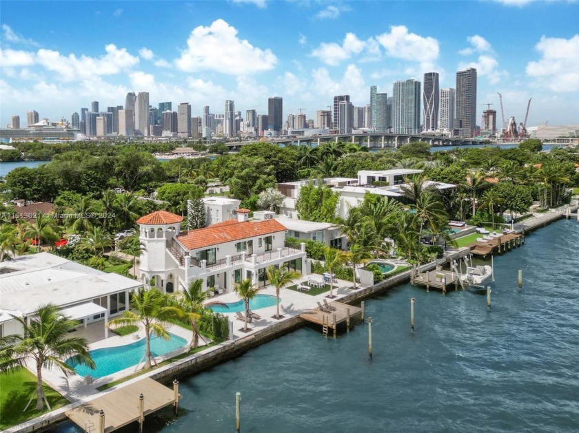 Stunning bayfront Mediterranean villa on Venetian Islandspletely - Beach Home for sale in Miami, Florida on Beachhouse.com