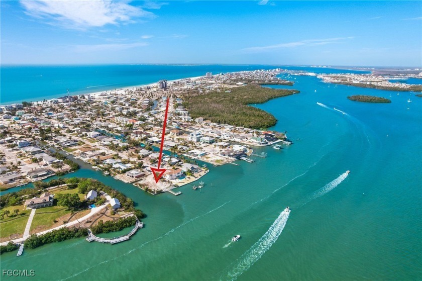 Vacant BAY front lot! Experience ultimate waterfront lifestyle - Beach Lot for sale in Fort Myers Beach, Florida on Beachhouse.com